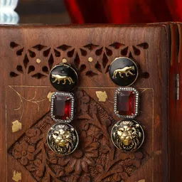 VENI Contemporary Studs Earrings-picture-37