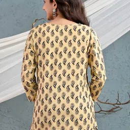 GORDHAN Animal Print Cotton Top image 4