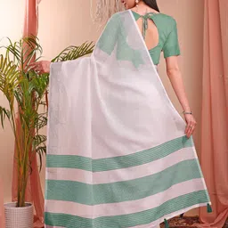 Mitera Zari Solid Saree image 2