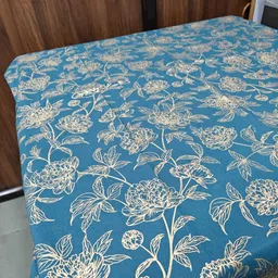 rajodyana Cotton 4 Seater Self Design Table Cover image 3