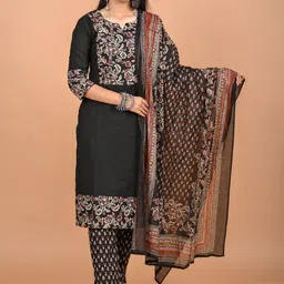 Saro Jaipur Women Ethnic Motifs Printed Regular Pure Cotton Kurta & Trousers With Dupatta-picture-24