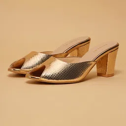 ERIDANI Textured Block Sandals-picture-13