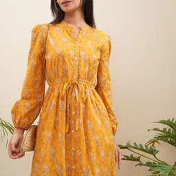 Vishudh Floral Print Bishop Sleeve Tiered and Fit & Flare Midi Dress-picture-9
