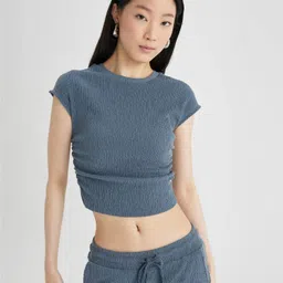 DeFacto Extended Sleeves Crop T-shirt-image-82