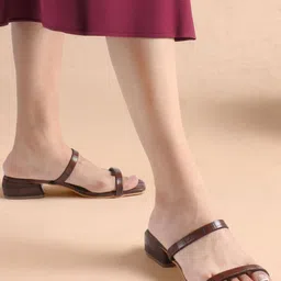 Chemistry Textured PU Work Block Sandals with Buckles image 5