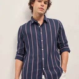 THE BEAR HOUSE Men Slim Fit Opaque Striped Casual Shirt-picture-40