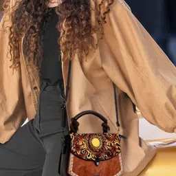 Exotic Floral Floral Printed Structured Sling Bag image 4