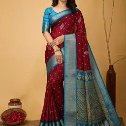 KALINI Ethnic Motifs Zari Silk Blend Sungudi Saree-picture-16
