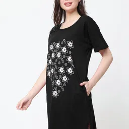 AANVI KURTI Women 2 Printed Pockets 1 T-shirt image 2