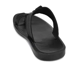 DRACKFOOT Men Self Design Lightweight Thong Slipper image 3