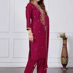 YAMUNE Women Ethnic Motifs Embroidered Regular Pure Cotton Kurta with Trousers & With Dupatta image 4
