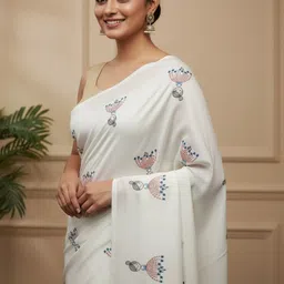 Brynbrit Embroidered Pure Cotton Saree With Unstitched Blouse Piece image 4