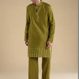 KALKI Fashion Men Ethnic Motifs Printed Regular Chanderi Silk Kurta with Trousers image 4
