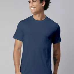 CASUALBUD Men Solid Round Neck T-shirt image 1