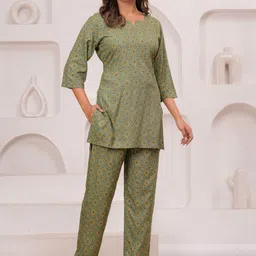 UrbanRang Printed Pure Cotton Round Neck Tunic With Trousers Co-Ords image 4