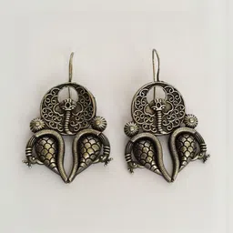 GMM Luxe Geometric Drop Earrings-picture-22