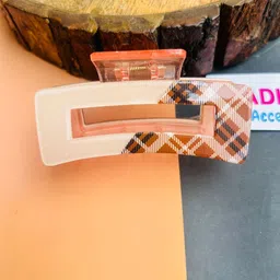 Radhya Accessories Women Claw Clip image 4