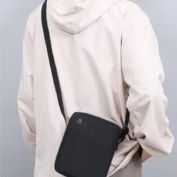 Mast & Harbour Textured Sling Bag image 5