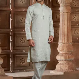 EKATVA ETHNIC Men Ethnic Motifs Embroidered Kurta with Trousers image 4