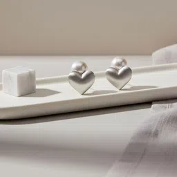 DIVASTRI Heart Shaped Studs Earrings image 3