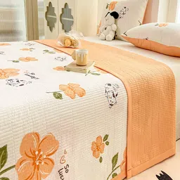 JC HOME White & Orange-Colored Printed 162 GSM Single Bed Cover image 3