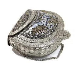 SHAKUNTLA VINTAGE Multicolor Clutch image 2