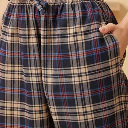 Clovia Women Checked Mid-Rise Drawstring Lounge Pants image 2