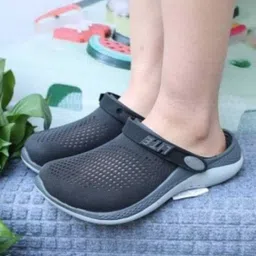 fizz Men Clogs Sandal image 4