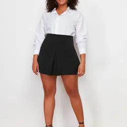 Trendyol Women Mid-Rise Shorts-picture-25