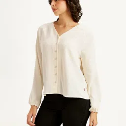 levi's Women's Solid Off-White V Neck Top image 4