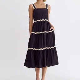 Pinly Women Square Neck Crepe Fit & Flare Dress-picture-32