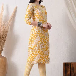 RAJPUTANA CAMISA Women Floral Printed Regular Thread Work Kurta with Trousers & With Dupatta image 2