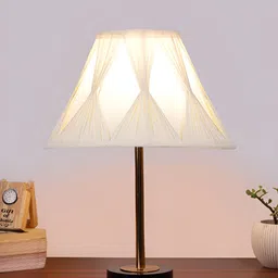 Aura Off White Metal Contemporary Frusturical Shaped Table Lamp-picture-37