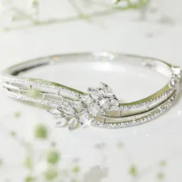 Manuvi Jewels Silver Metal Bracelet-picture-39