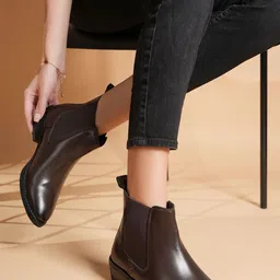 The Roadster Lifestyle Co. Pointed Toe Blocked Heels Chelsea Boots-picture-38