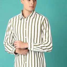 V-Mart Men Spread Collar Vertical Striped Cotton Casual Shirt-picture-42