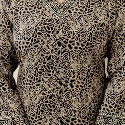 PURSHOTTAM WALA Women Printed Asymmetric Kurta image 4