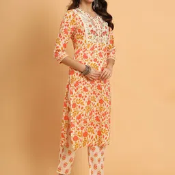 Happy vastra Women Floral Printed Regular Thread Work Pure Cotton Kurta with Trousers & With Dupatta-picture-22