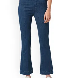 Kraus Jeans Women Bootcut Mid-Rise Light Fade Jeans-image-36