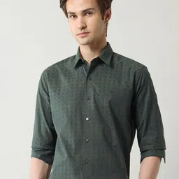 Arrow New York Men Slim Fit Textured Spread Collar Cotton Formal Shirt-image-24