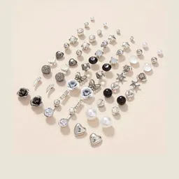 DressBerry Set Of 30 Silver-Plated Alloy Studs image 4