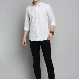SHOWOFFFF Men Comfort Slim Fit Floral Printed Casual Shirt image 4