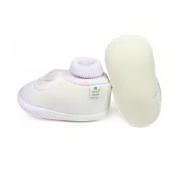 NESKA MODA 3 To 12 Months 2 Pair Set Newborn Unisex Baby Skin Friendly Cotton Butterfly Booties image 2