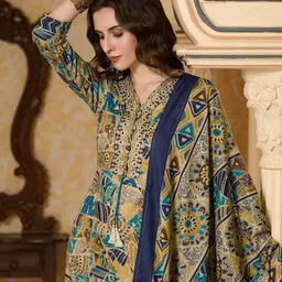 SAHASIKA Women Printed Regular Kurti with Trousers & With Dupatta image 2