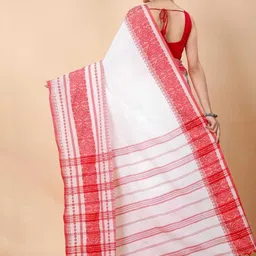 Bengal S Ethnic Motifs Woven Design Saree image 2