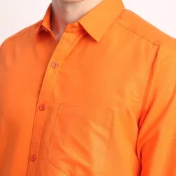 THE BEETEL HOUSE Men Smart Regular Fit Spread Collar Solid Cotton Casual Shirt image 3