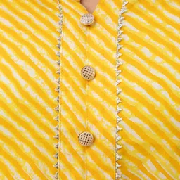 GIANNA Lahariya Printed Notch Neck Gotta Patti Pure Cotton Straight Kurta image 5