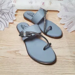 veshik Women Flats Sandal image 2