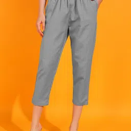 Pittra4ever Women Comfort Pleated Trousers image 2