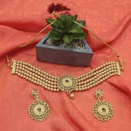 Women Click Gold Plated & Stone Studded Jewellery Set image 1